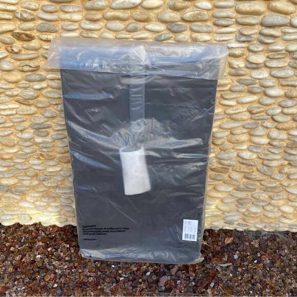 Rains Black Waterproof Backpack. New! NWT Unisex - Picture 4 of 5